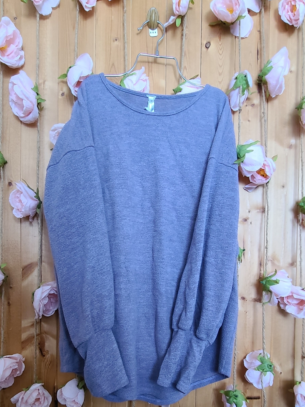 Acting Pro Lavendar Gray Lightweight Crewneck Sweatshirt